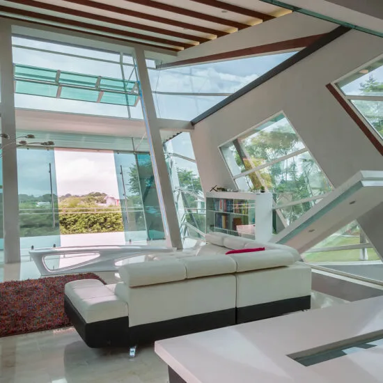 diseño de arquitectura futurista en Heredia alianz construcción