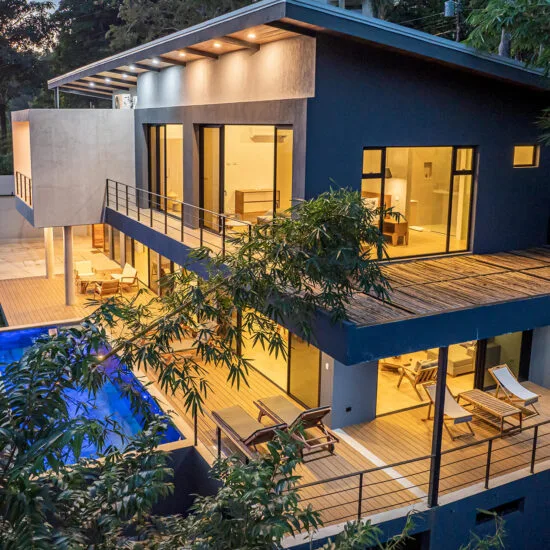 Casa Claida tropical modern house Hermosa Beach alianz construction