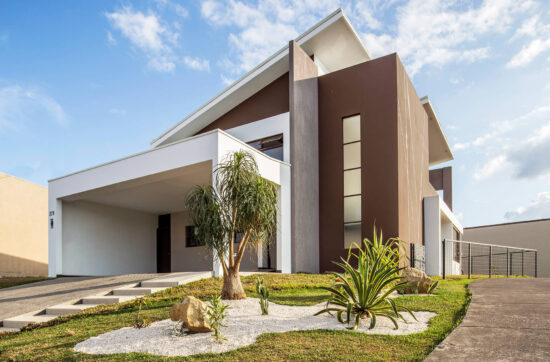 casa moderna en lomas de granadilla construcción alianz