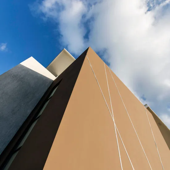 modern house in lomas de Granadilla alianz construction