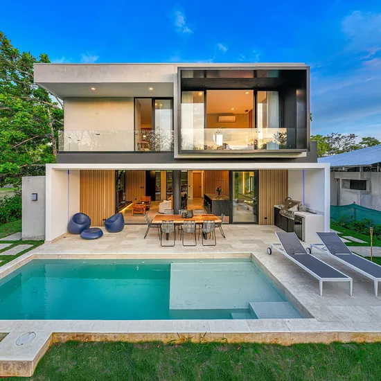 Servicio de construcción en Costa Rica Alianz